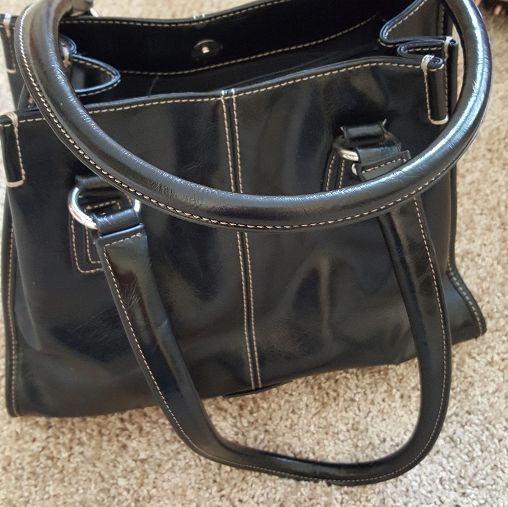 Black Nine west purse